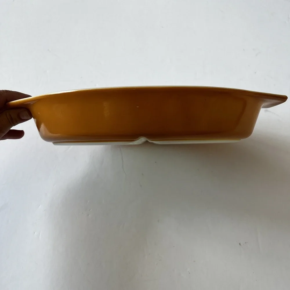 Pyrex 063 divided